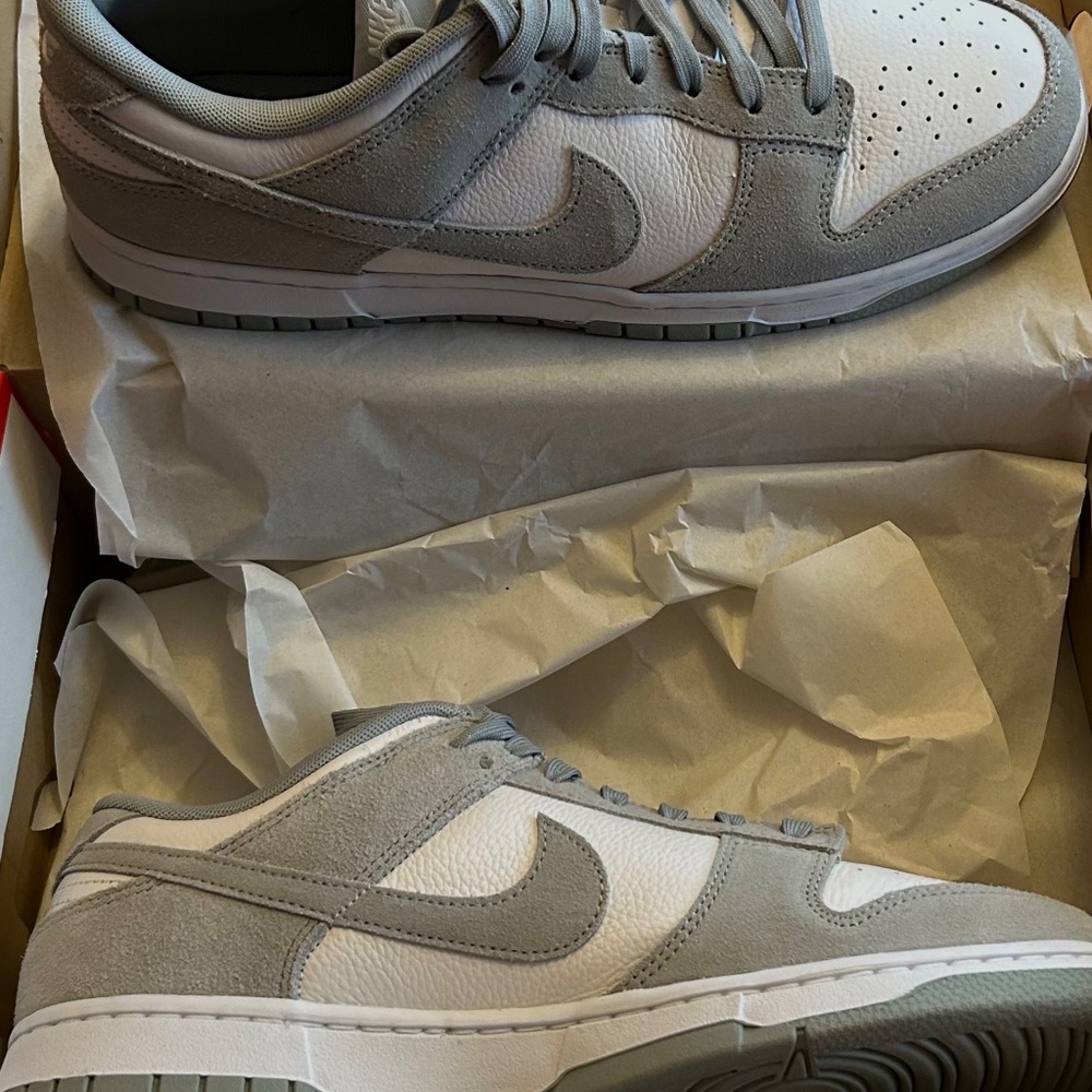 Nike dunk lows grey and white with great style! - Picture 2 of 5